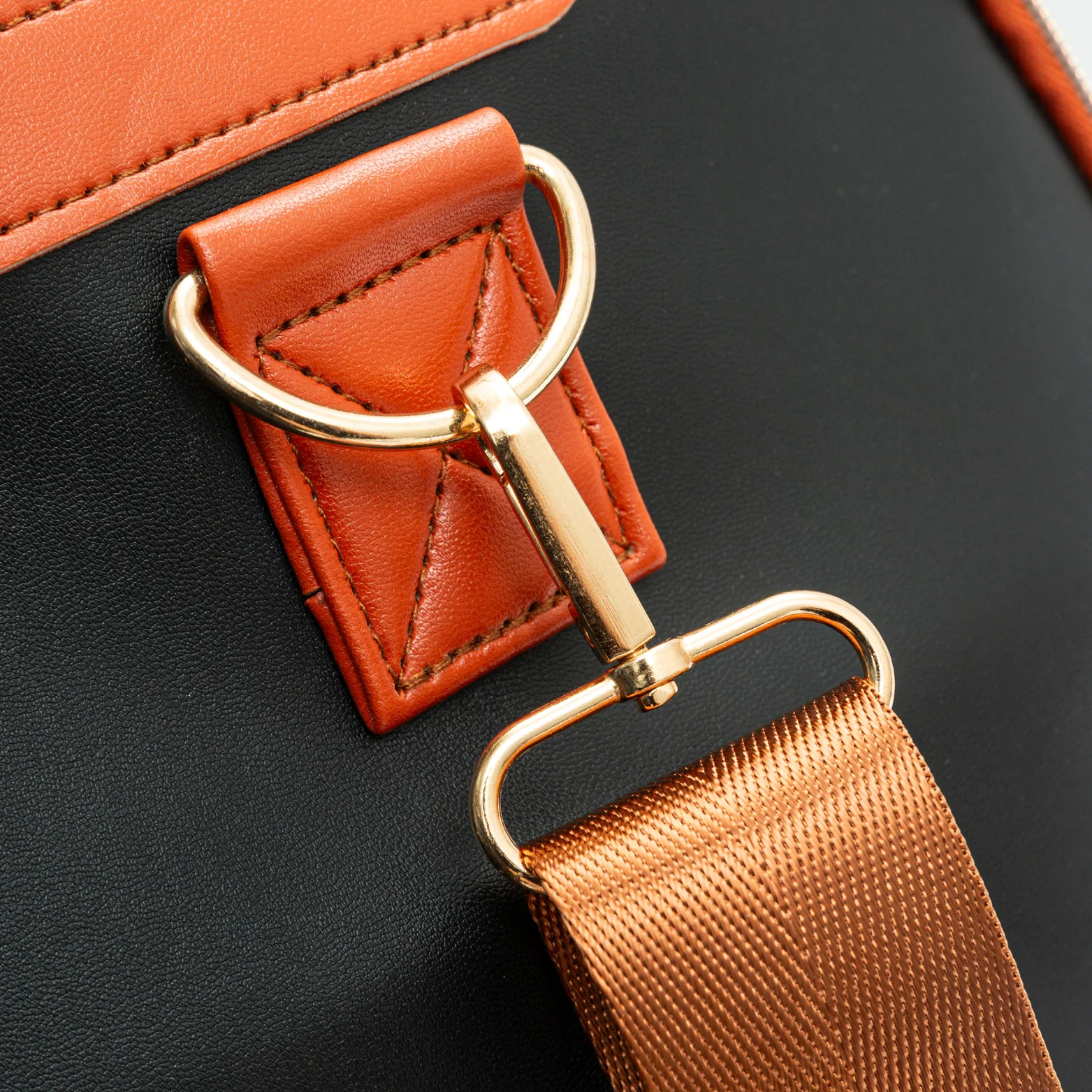 Luhxe Travel Bag 2.0 - Image 12