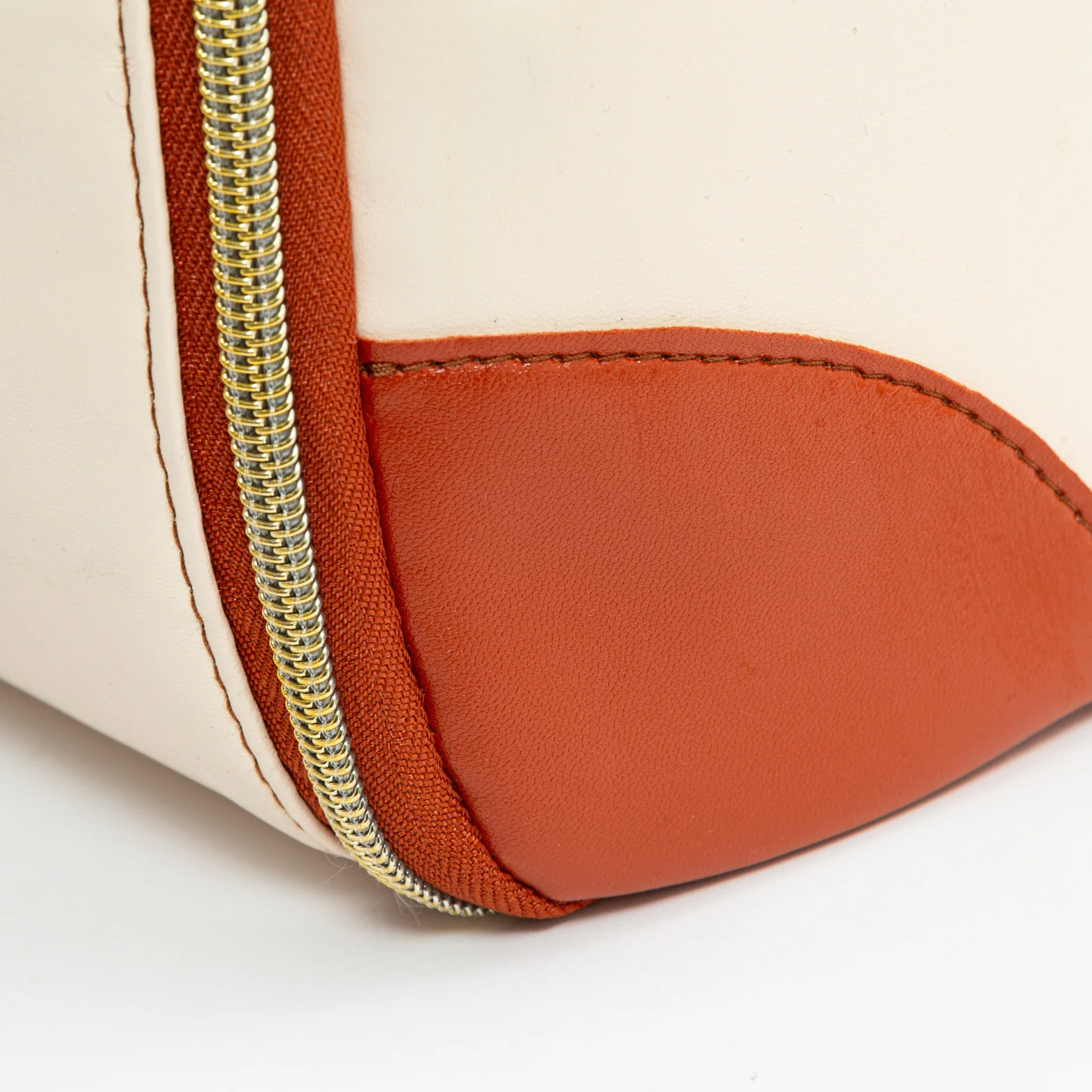 Luhxe Travel Bag (Halloween BOGO Flash Sale) - Image 17